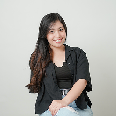 <span class="team-name">Zaina Soriano</span><br><span class="team-position">Project Manager</span>